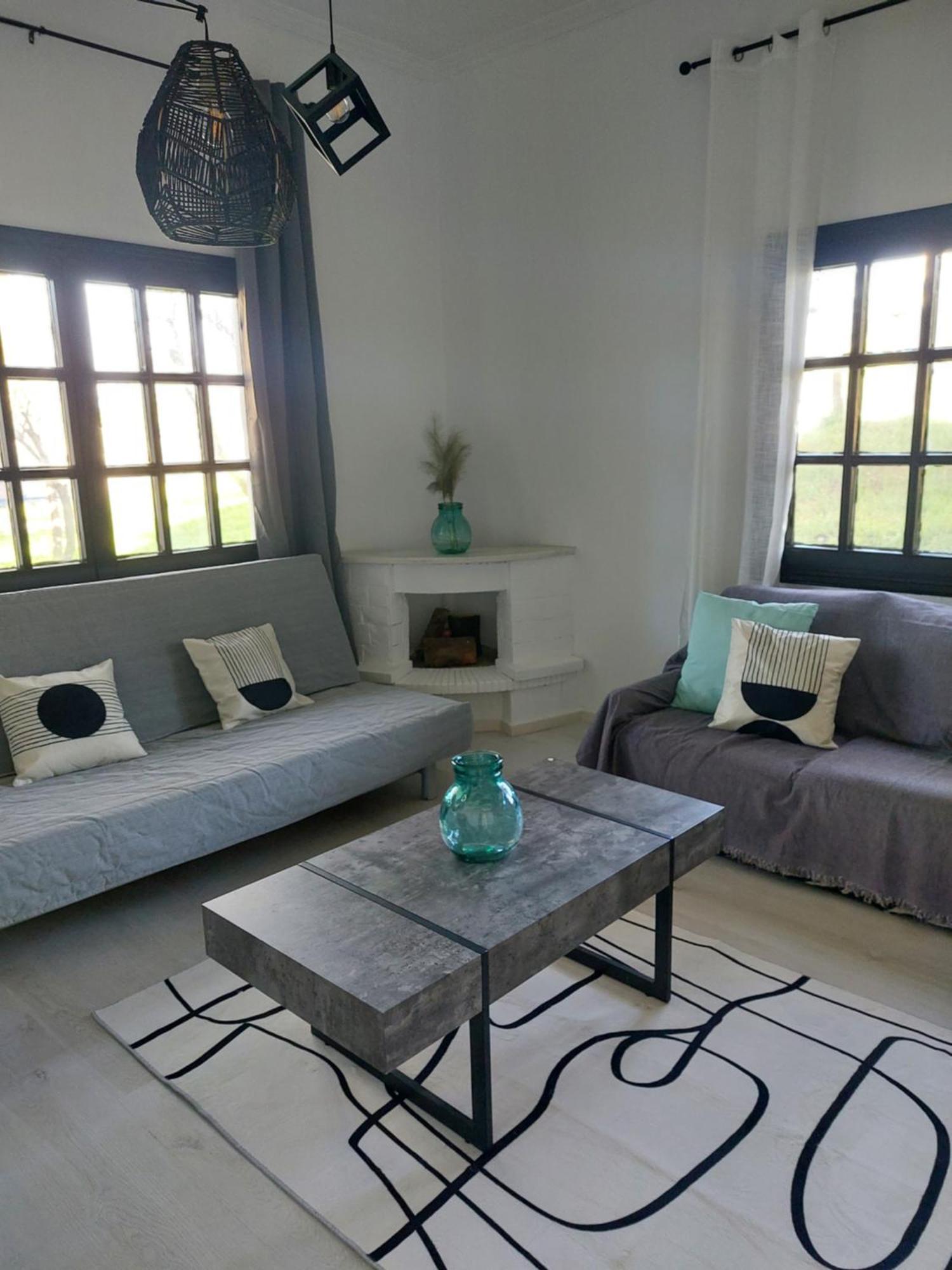 Black N' White Cozy Housegarden Alexandroúpoli Eksteriør bilde