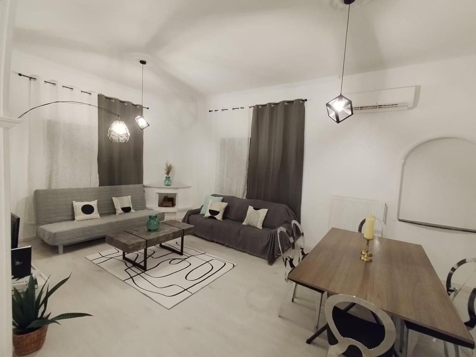 Black N' White Cozy Housegarden Alexandroúpoli Eksteriør bilde